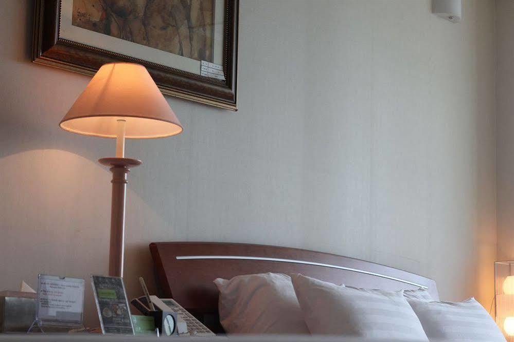 Hotel Hue Loft Inchon Exteriör bild