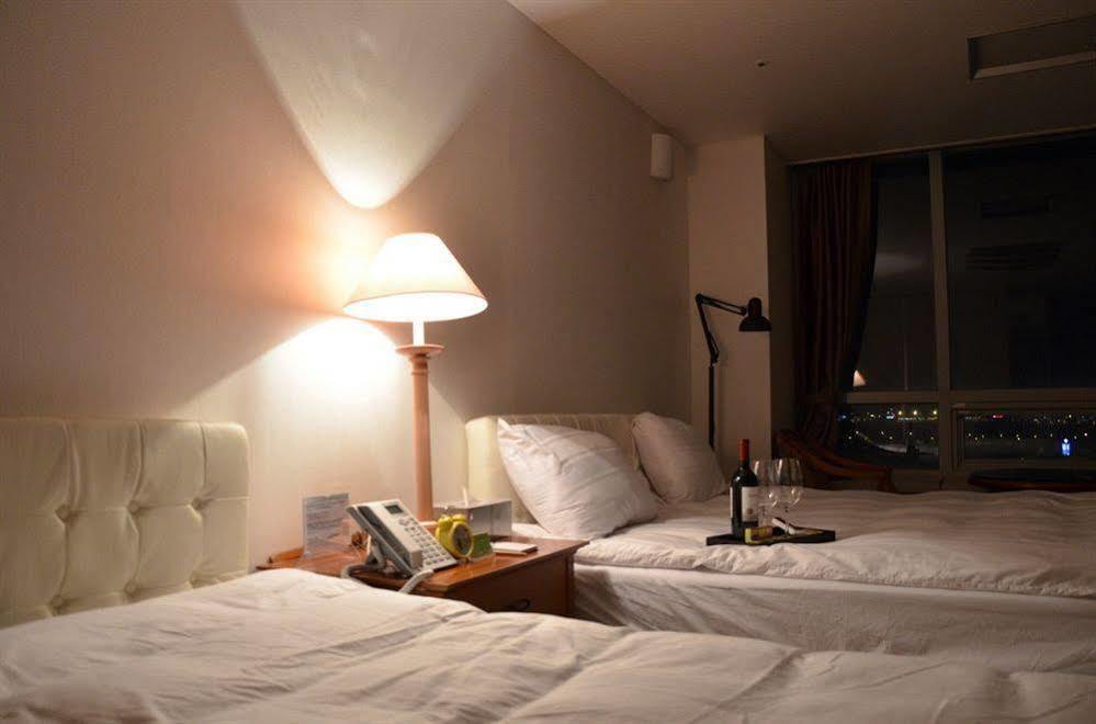 Hotel Hue Loft Inchon Exteriör bild