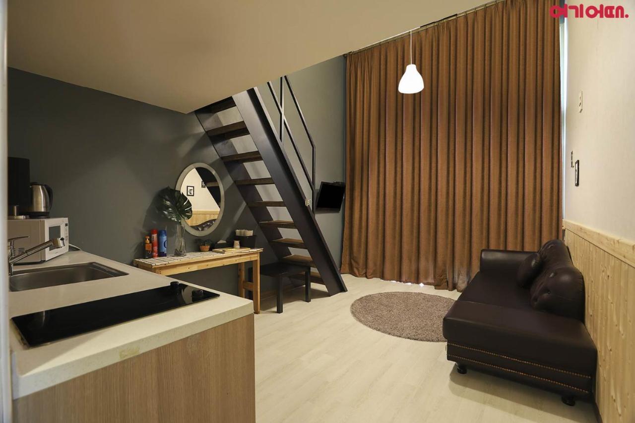 Hotel Hue Loft Inchon Exteriör bild