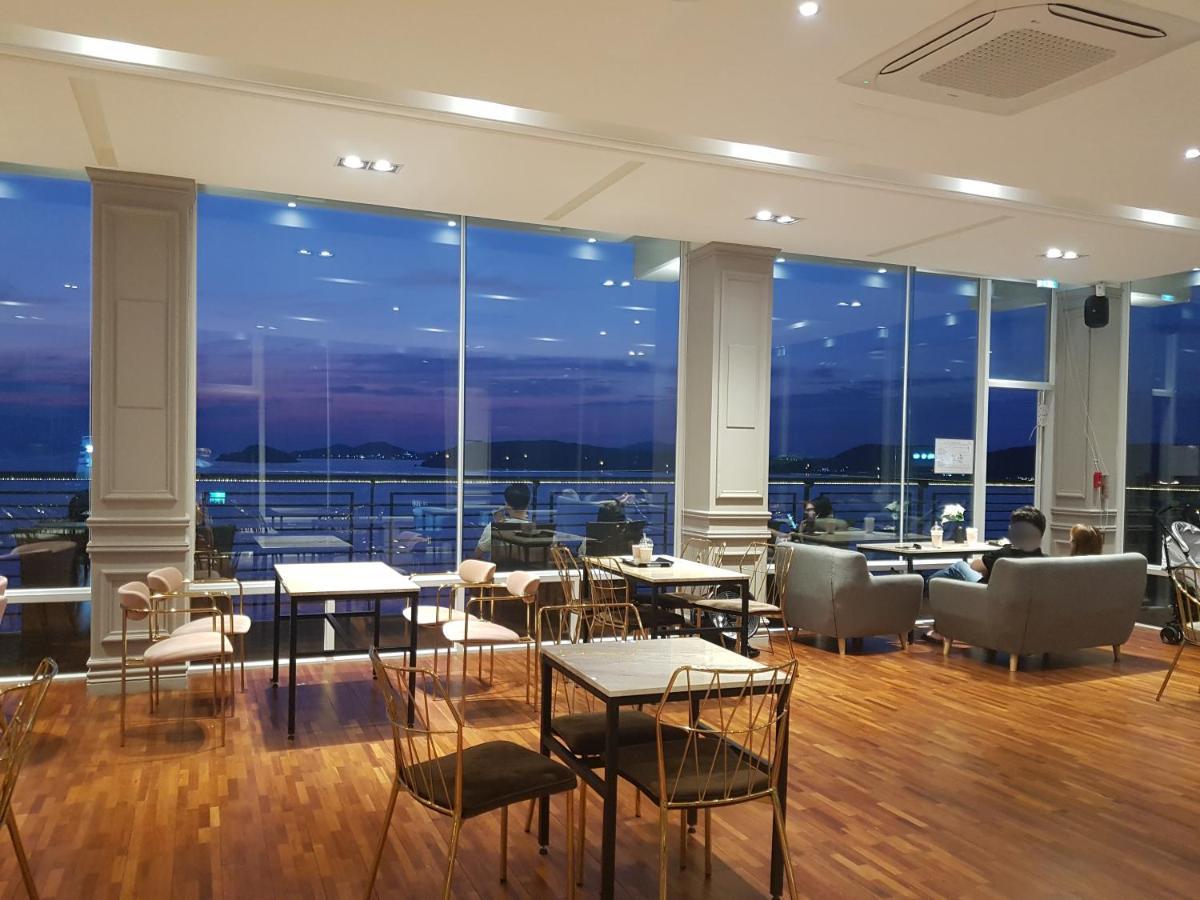 Hotel Hue Loft Inchon Exteriör bild